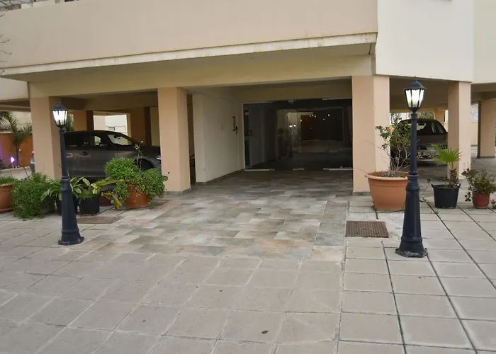 Aparthotel Elysso Larnaca