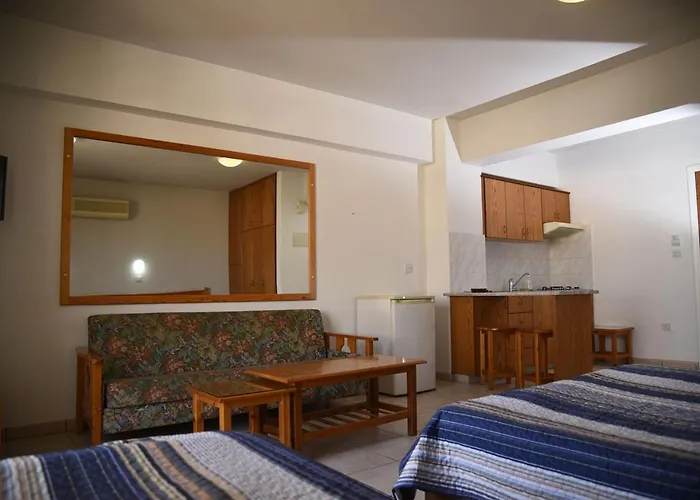 Elysso Apart-hotel Larnaca