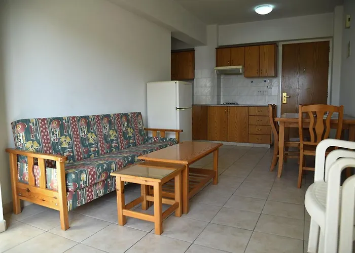 Elysso Apart-hotel Larnaca