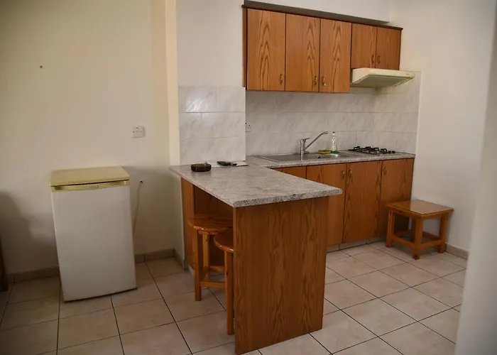 Elysso Aparthotel 3*